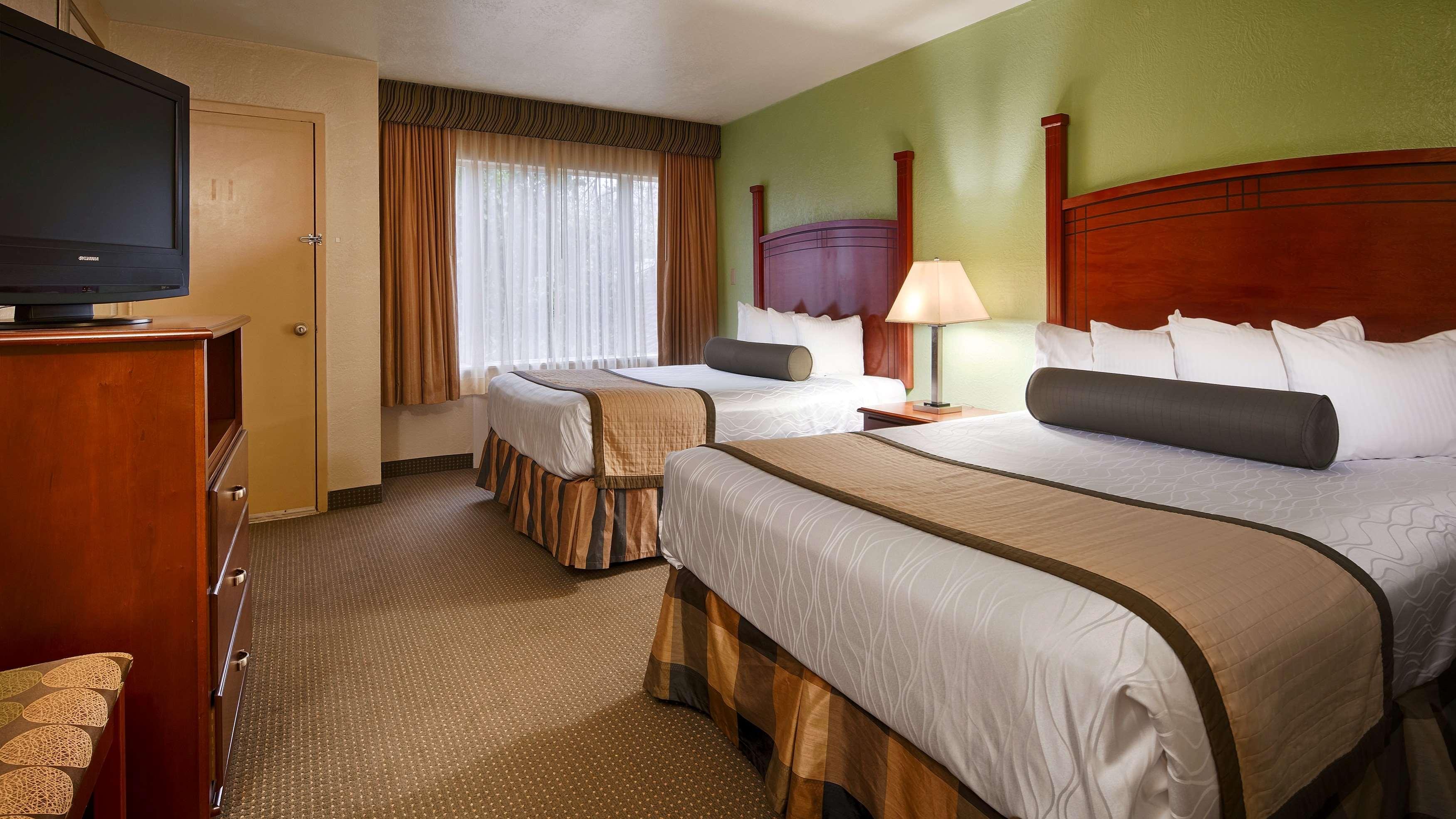 Surestay Plus By Best Western Лотон Экстерьер фото