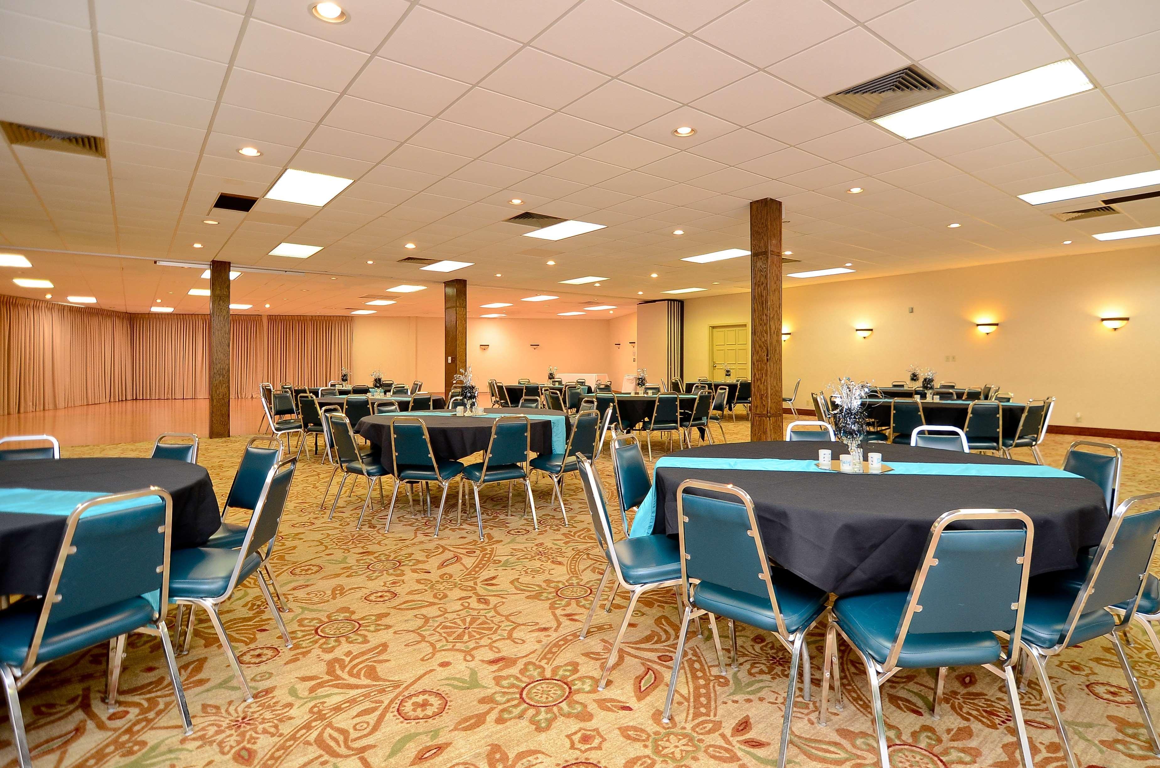 Surestay Plus By Best Western Лотон Экстерьер фото