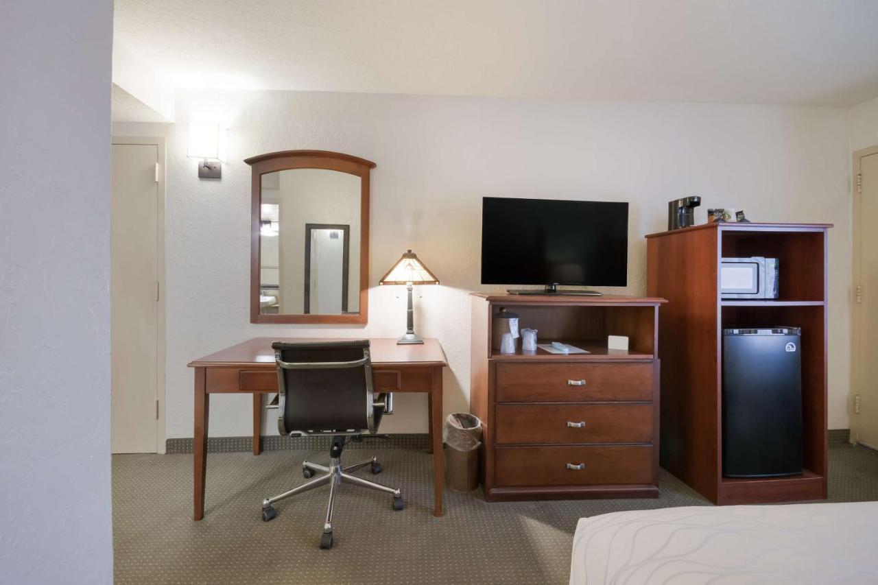 Surestay Plus By Best Western Лотон Экстерьер фото