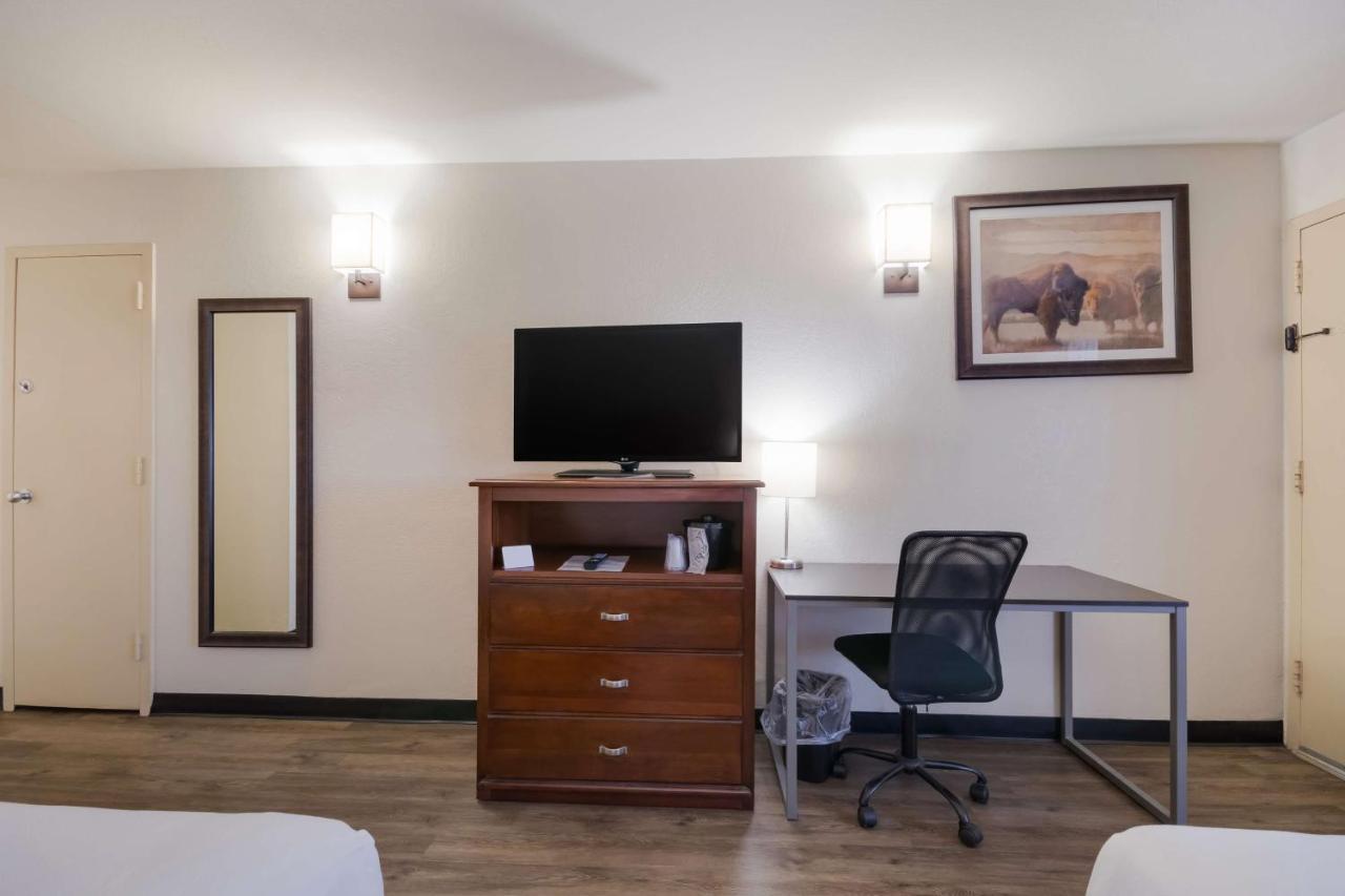 Surestay Plus By Best Western Лотон Экстерьер фото