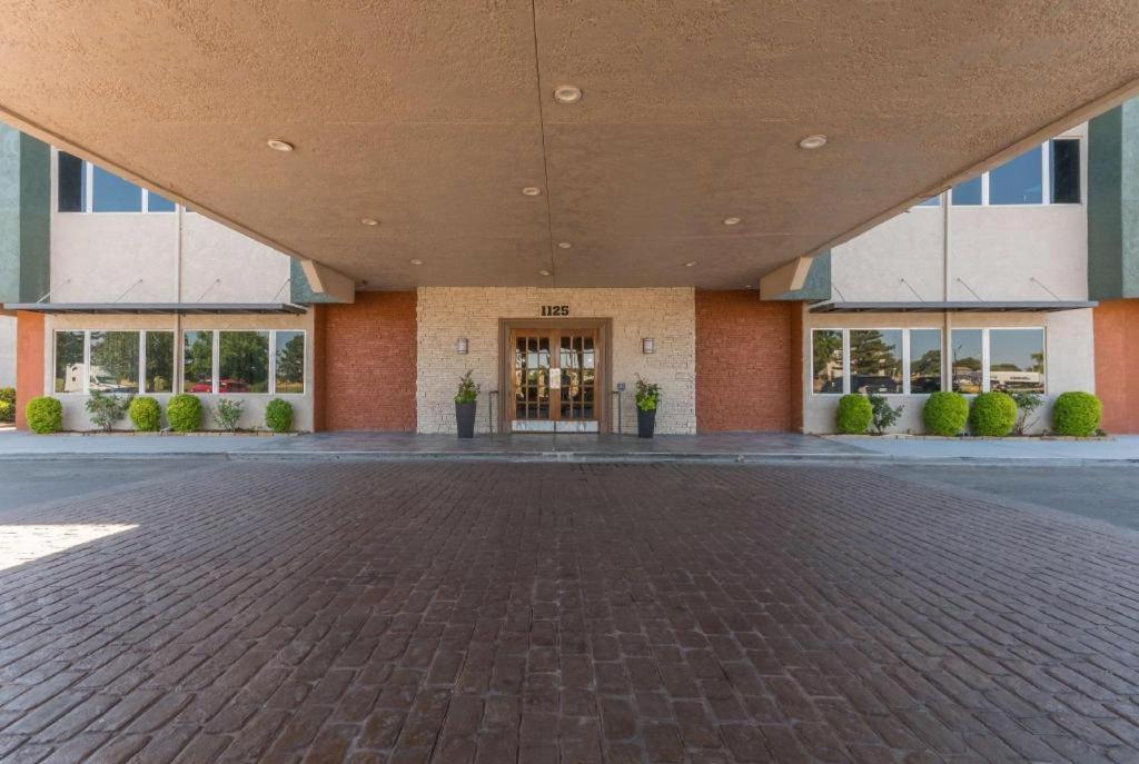 Surestay Plus By Best Western Лотон Экстерьер фото